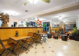 Days Inn by Wyndham Lake City 2