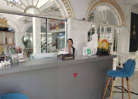 Le Hotel Hotel 4