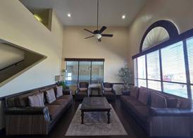 Howard Johnson by Wyndham Williams 5