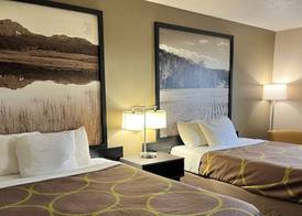 Super 8 by Wyndham Gas City Marion Area 3