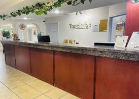 Travelodge by Wyndham Sellersburg 3