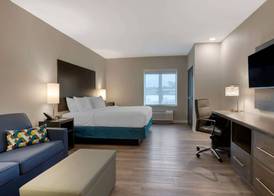 MainStay Suites Cincinnati University - Uptown 5