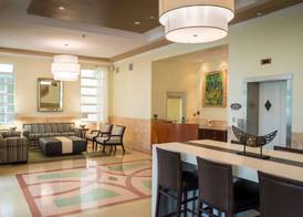 Hilton Grand Vacations Club Mcalpin Ocean Plaza Miami 2