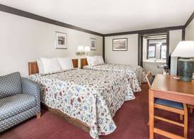 Knights Inn Racine 5