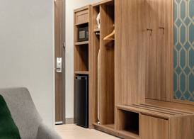 Holiday Inn & Suites Commerce City - Denver Airport by IHG 5