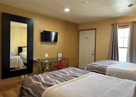Valued Stay Mayflower 5