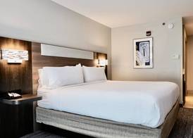 Holiday Inn Express & Suites SMITHFIELD - SELMA I-95 by IHG 3