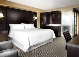 Four Points by Sheraton Mississauga Meadowvale 3