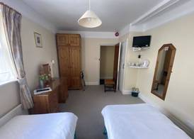Pickwicks Guest House 5