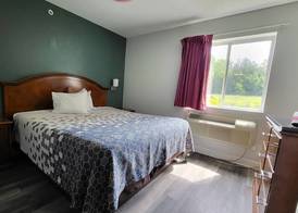 Stonewood Inn & Suites of Carrollton - Smithfield 5