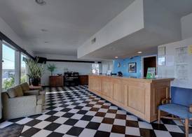 AVIATION INN 4