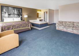 Super 8 by Wyndham Hebron Lowell Area 5