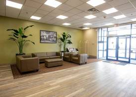 Super 8 by Wyndham Mississauga 4