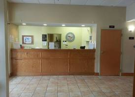 Super 8 by Wyndham Pascagoula 3