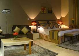 Magnum Hotel & Suites West Bay 5