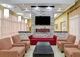 Best Western Plus Bowmanville 3