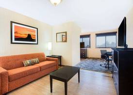 The Eddie Hotel Gillette 5