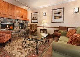 Country Inn & Suites by Radisson, Stevens Point, WI 3