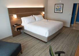 Holiday Inn Express & Suites LOUISVILLE N - JEFFERSONVILLE by IHG 3