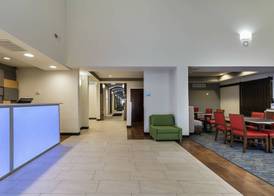 Holiday Inn Express & Suites SOUTH BEND - NOTRE DAME UNIV. by IHG 4