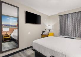 Days-Inn by Wyndham Albuquerque I-25 4