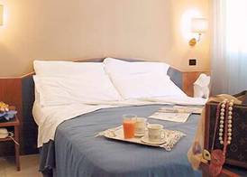 Hotel B&B Montecarlo 5