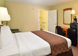 Americas Best Value Inn & Suites University Ave 5