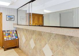 Super 8 by Wyndham Laurel 2