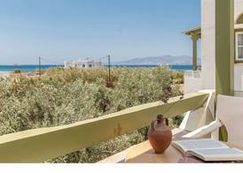 Studios Vrettos Beachside Hotel 3