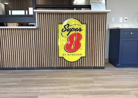 Super 8 by Wyndham Baltimore Northwest 4