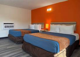 Ponca Motel 4