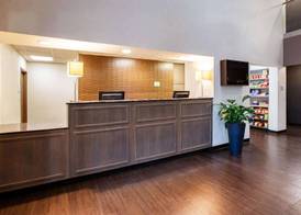 Wingate by Wyndham Roseville/Detroit 2