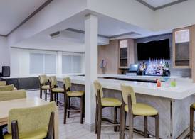 Hilton Garden Inn Anaheim/Garden Grove 2