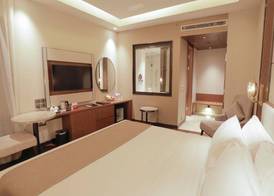 Best Western PLUS Runway 2