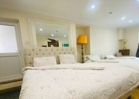Aron Guest House 3