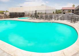 Travelodge by Wyndham Indio 5