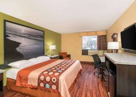 Super 8 by Wyndham Raleigh North East 5