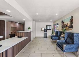 Econo Lodge Stockton near I-5 Fairgrounds 3