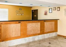 Quality Inn & Suites Shelbyville I-74 2