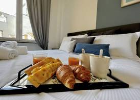 Happy Family Apartments Lanterna 3