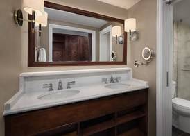 Disney's Yacht Club Resort 4