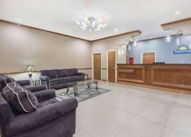 Days Inn by Wyndham Baytown East 3