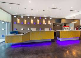 GLō Best Western Dallas South DeSoto 4