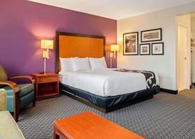 La Quinta by Wyndham Naples East (I-75) 5