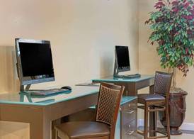 Ramada Plaza by Wyndham Charlotte Airport 2