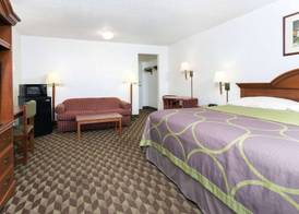 Super 8 by Wyndham Riviera Beach West Palm Beach 5