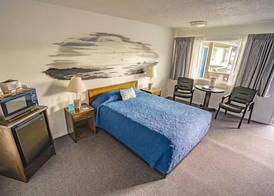 Lighthouse Cove Inn 5