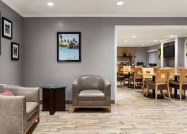 La Quinta by Wyndham Chicago Tinley Park 3