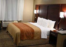 Giles Hotel Inn & Suites 3