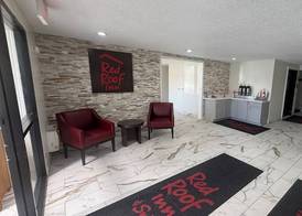 Red Roof Inn & Suites Hammond, IN 4
